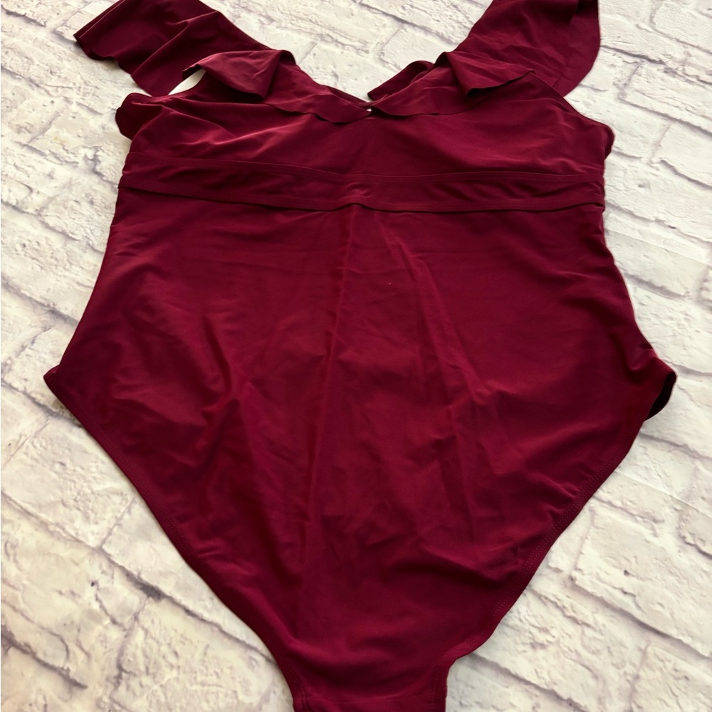 🔵”NWT” Elegant MAROON Ruffle One-Piece Swimsuit - Picture 5 of 13